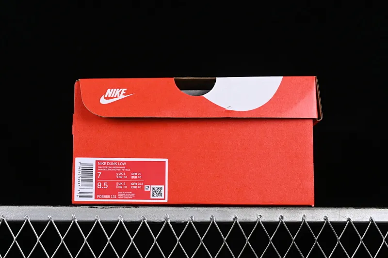 All categories Nk SB Dunk series Nk SB Dunk Low low-top sneakers K version Nk Dunk Low "Pale Ivory" dark and light ivory color matching SB low-top sports and leisure sneakers FQ6869-131